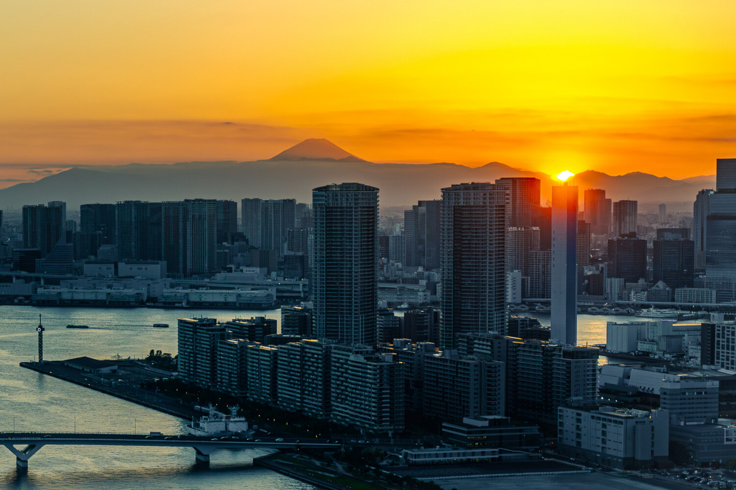 Brian P. Lee Photography - Fuji Sunset over Tokyo